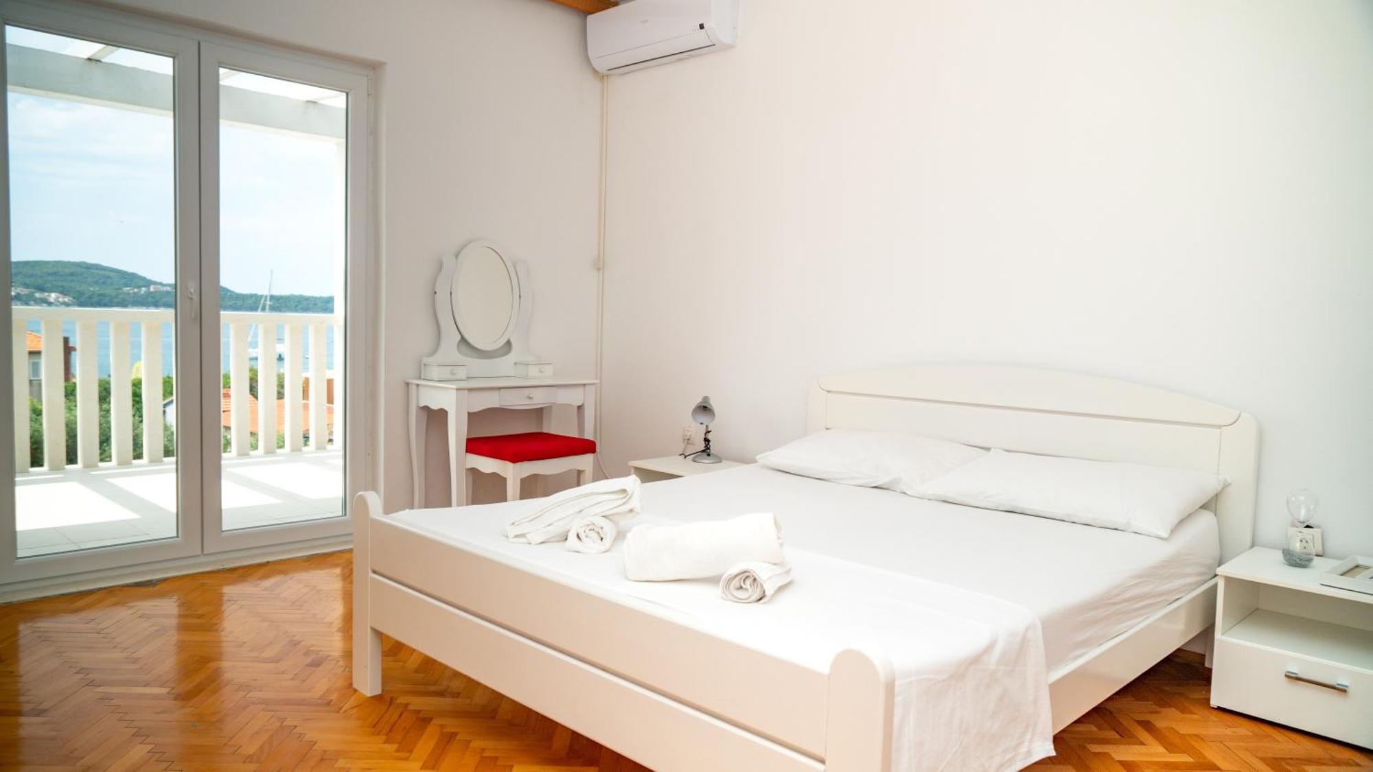 Calma Apartments Трогір Екстер'єр фото